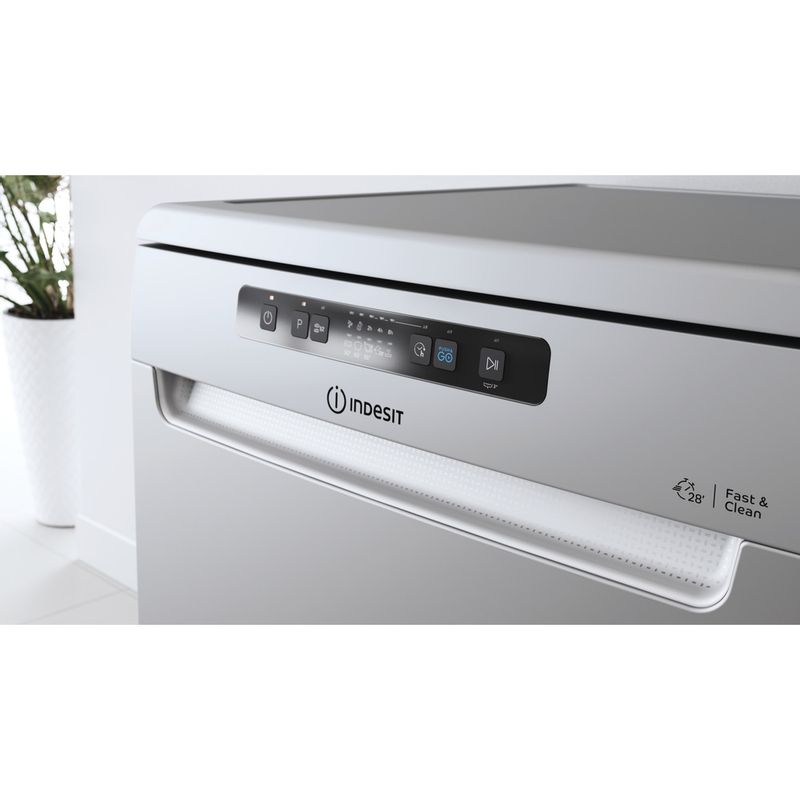 Купить Посудомоечная машина Indesit DFC 2B+16 S — Фото 7