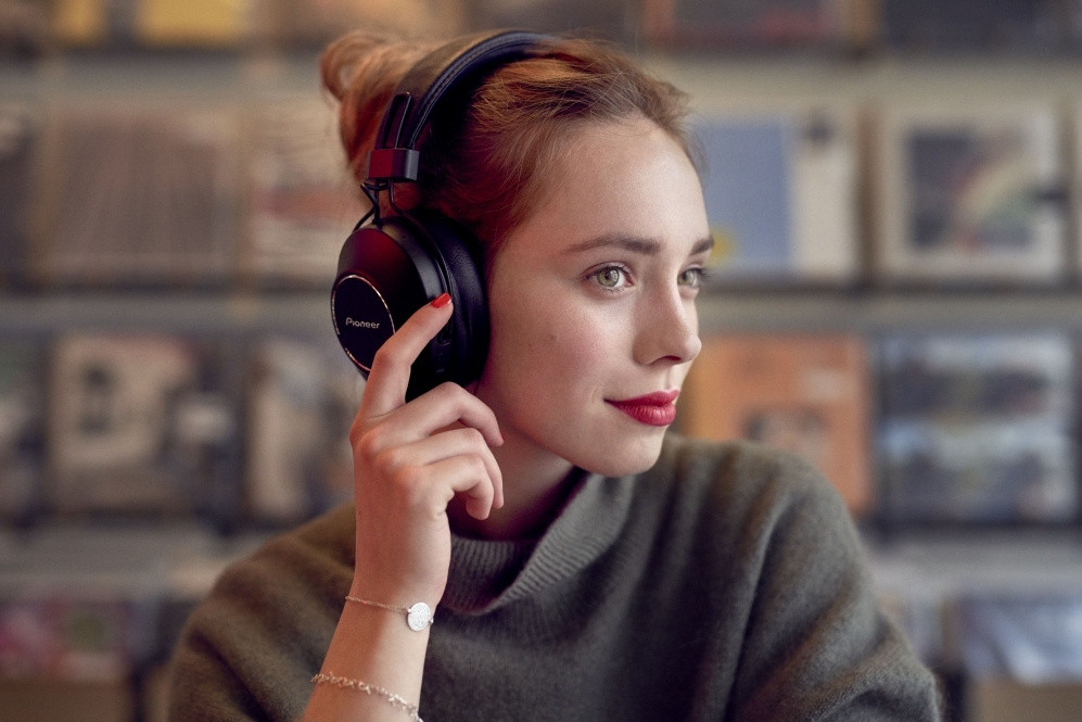 Купить Наушники PIONEER SE-MS9BN-B — Фото 4