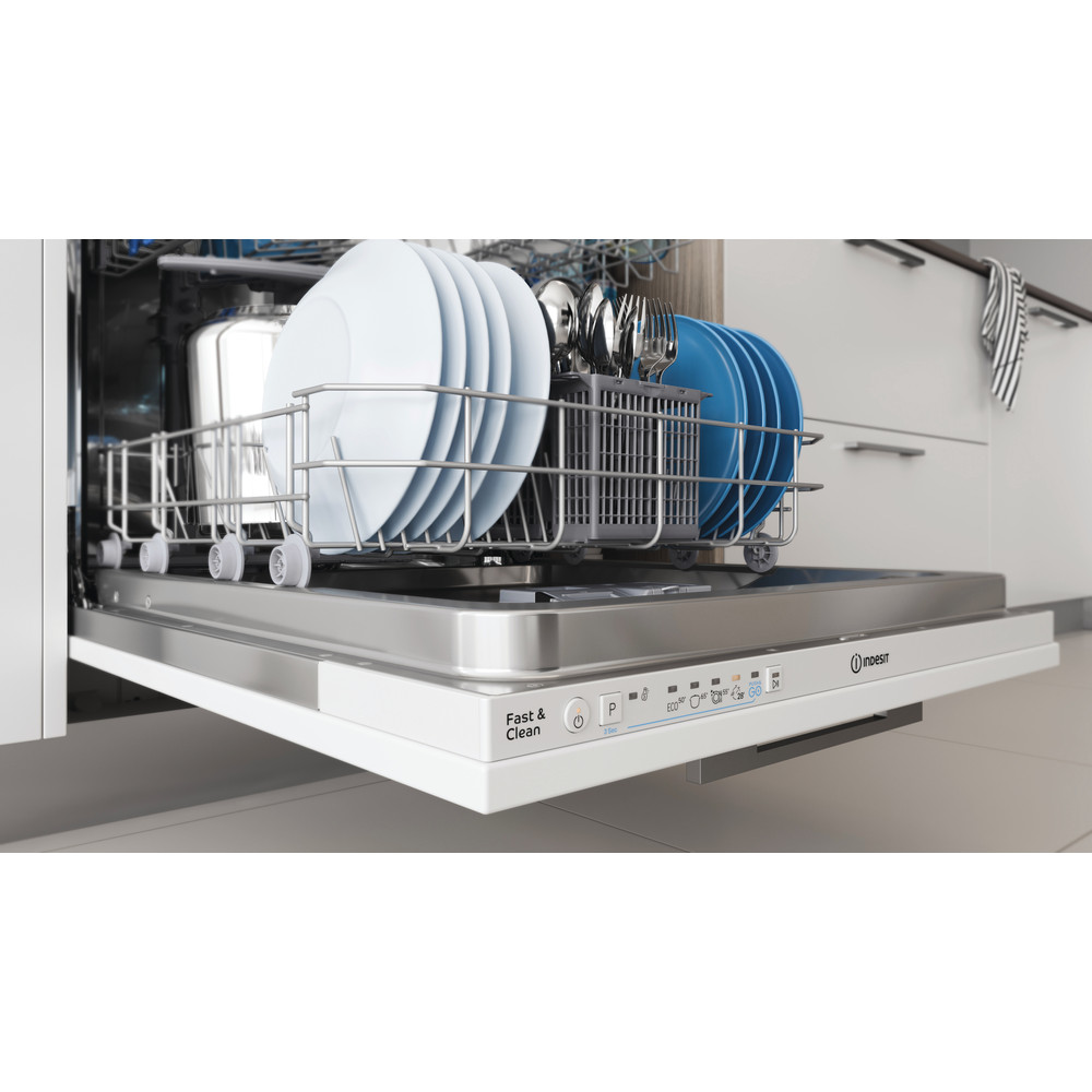 Купить Встраиваемая посудомоечная машина Indesit DIE 2B19 A — Фото 12