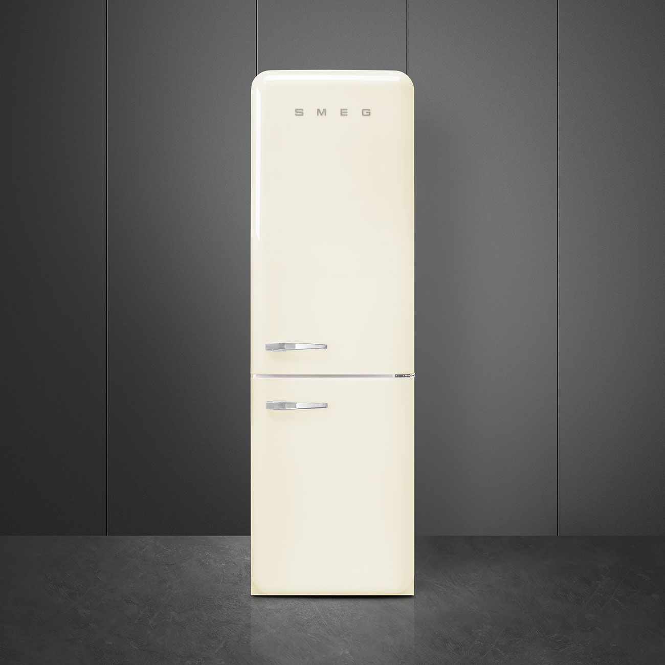 Купить Двухкамерный холодильник Smeg FAB32RCR5 — Фото 11