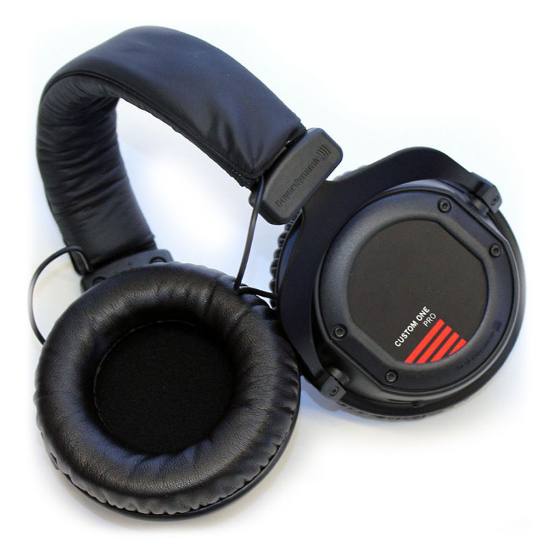 Наушники BEYERDYNAMIC CUSTOM ONE PRO PLUS, black																		 — описание, фото, цены в интернет-магазине PT Stores