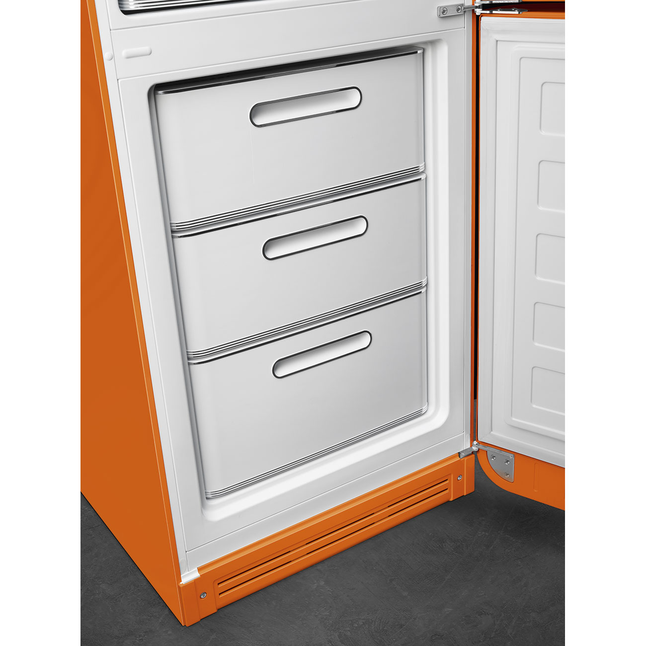 Купить Двухкамерный холодильник Smeg FAB32ROR5 — Фото 7