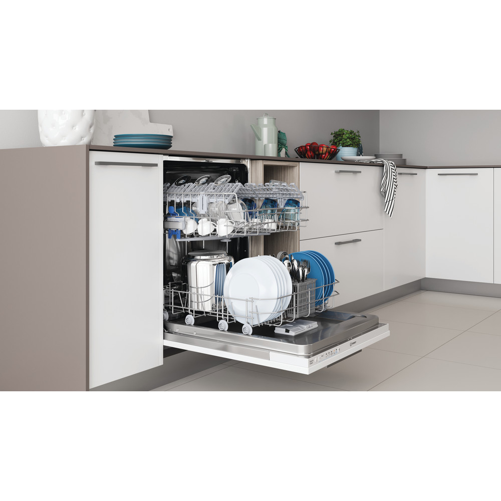 Купить Встраиваемая посудомоечная машина Indesit DIE 2B19 A — Фото 4