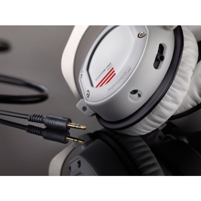 Купить Наушники BEYERDYNAMIC CUSTOM ONE PRO PLUS, white — Фото 6
