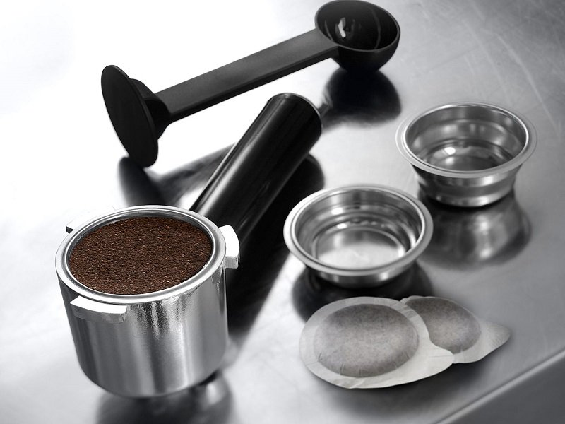 Купить Кофемашина Delonghi EC 685 BK — Фото 5